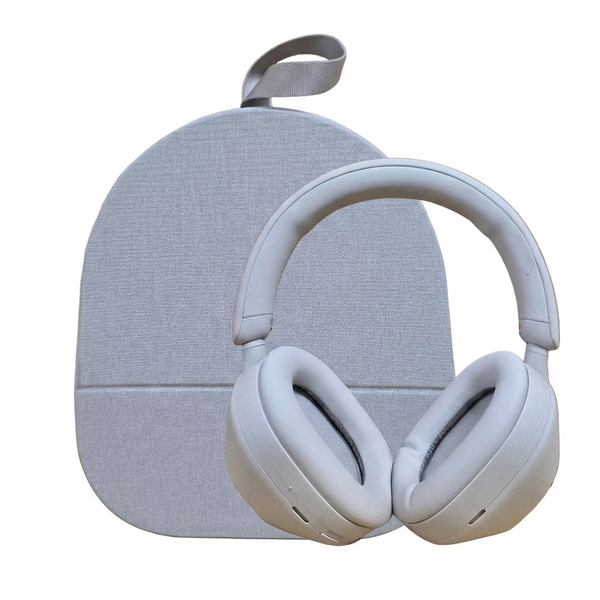 Sony WH-1000XM5 Wireless Noise Cancelling Headphones Platinum Silver w/ Case